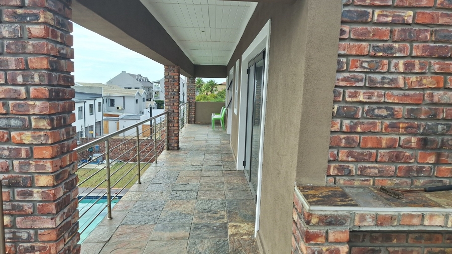 4 Bedroom Property for Sale in Humerail Eastern Cape